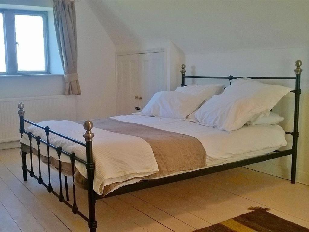 Battens Farm Cottages B&B Yatton Keynell Rum bild